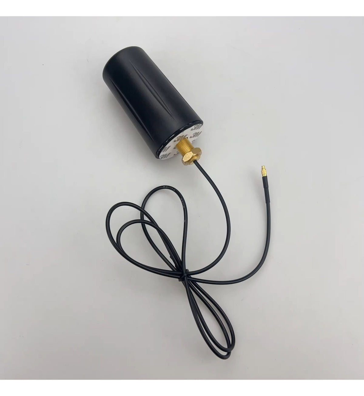 1.01 - Antenna High Gain 3 Foot Antenna With MMCX Male Plug. Replaces Stock Nayax Stick Antenna. Solves The Problem Of Time Vending "Drop Out Signal" And Drop Of Credit Card Processing Data Signal .