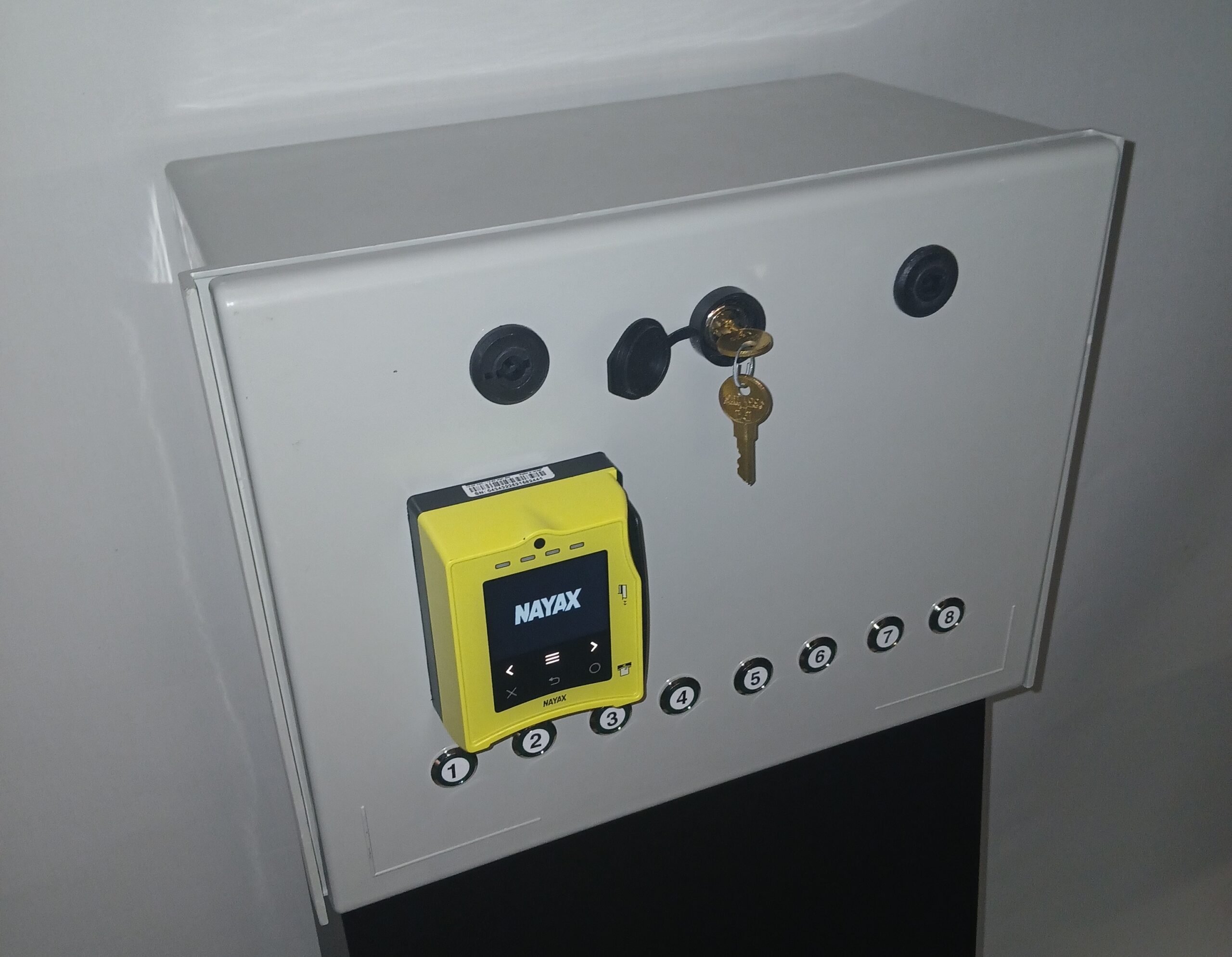 .064A - Wired or Optional Wireless VendaVolt Nayax Powered Model 2008 Credit Card Cashless 8 Push Button Selection Timer Payment Station for; Water, Pickleball Court Lighting, Washer/Dryer Machines, Car Wash Bays, EV Chargers. Momentary Pulse or Timed Vend Cycle. Accepts Also Google Wallet & Apple Pay!