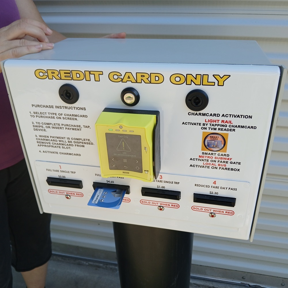 0.08 - Nayax Powered Model 5004VT Waterproof Prepaid Four Card & Ticket Dispenser Cashless Payment Vending Machine. Accepts All Credit/Debit Cards, Including Cellular Apple Pay, Google Wallet. Ideal for; Transit Tickets/Cards, Amusement Arcade - Image 7